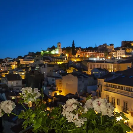 Alfama - St Estevao Viewpoint | Cheese & Wine Apartamento