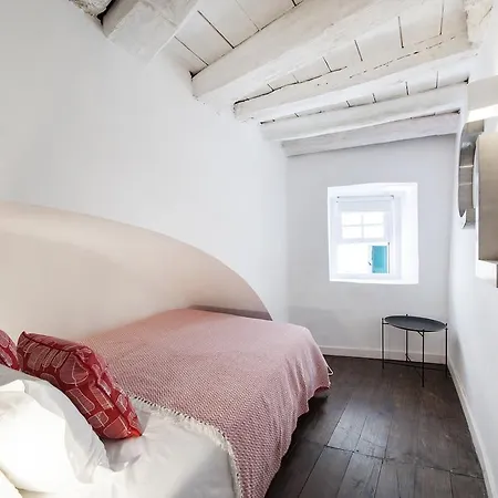 Apartamento Alfama - St Estevao Viewpoint | Cheese & Wine *