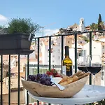 Alfama - St Estevão Viewpoint | Cheese&wine
