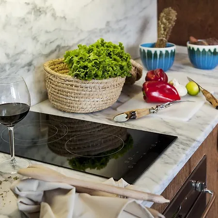 Apartamento Alfama - St Estevao Viewpoint | Cheese & Wine *