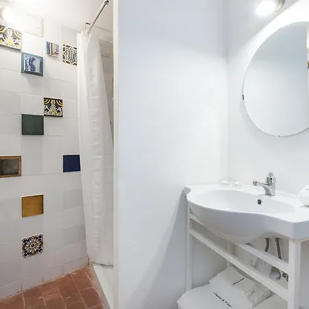 Apartamento Alfama - St Estevao Viewpoint | Cheese & Wine Lisboa